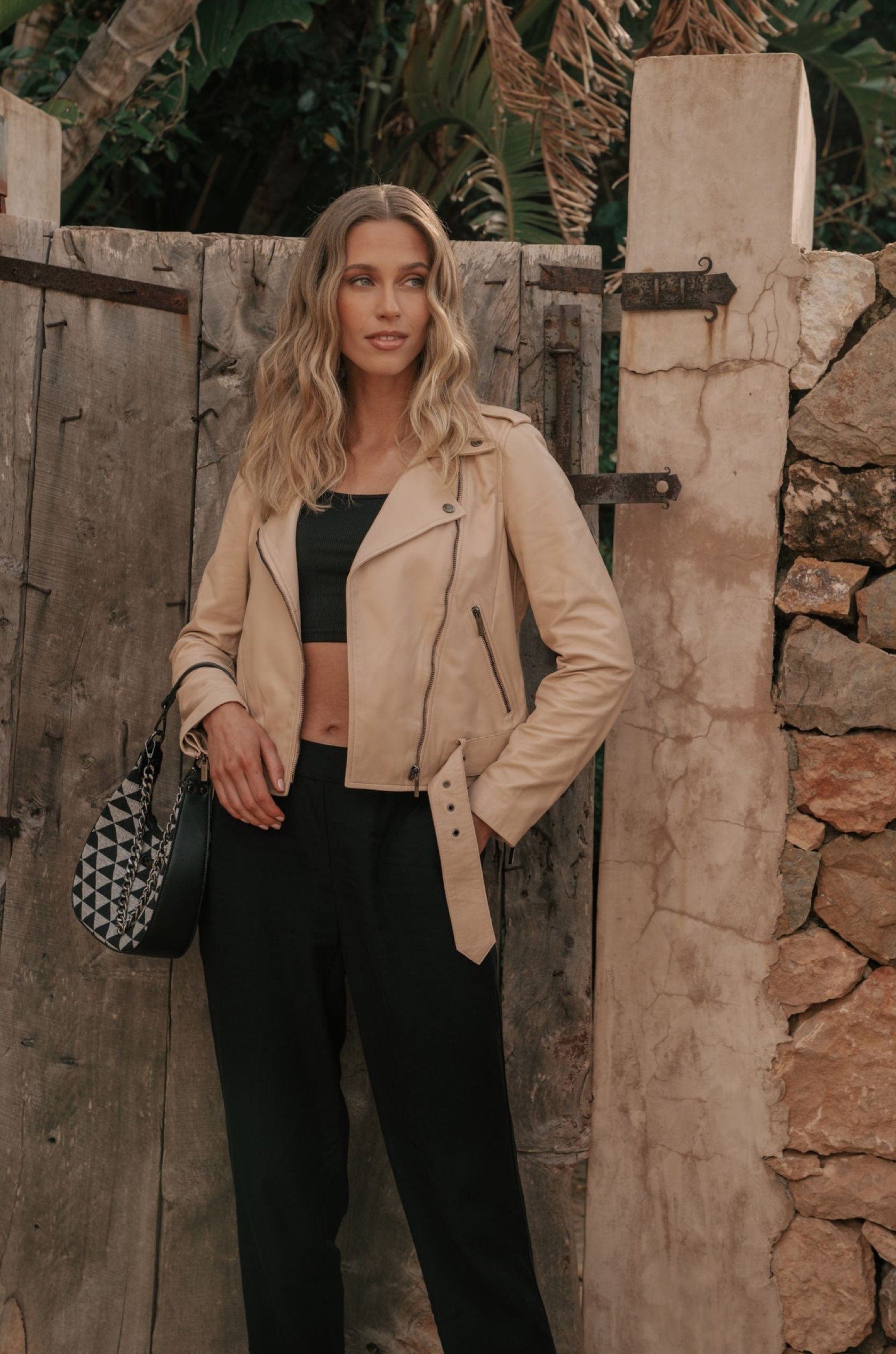 Saint & Sofia - Paradiso